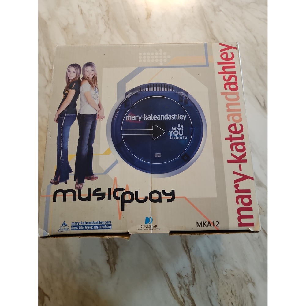 Mary-Kate and Ashley Musicplay Portable CD Stereo System MKA12 Blue Silver 2002